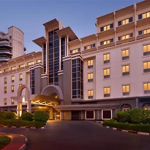 Mövenpick Hotel&apartments ***** Dubai